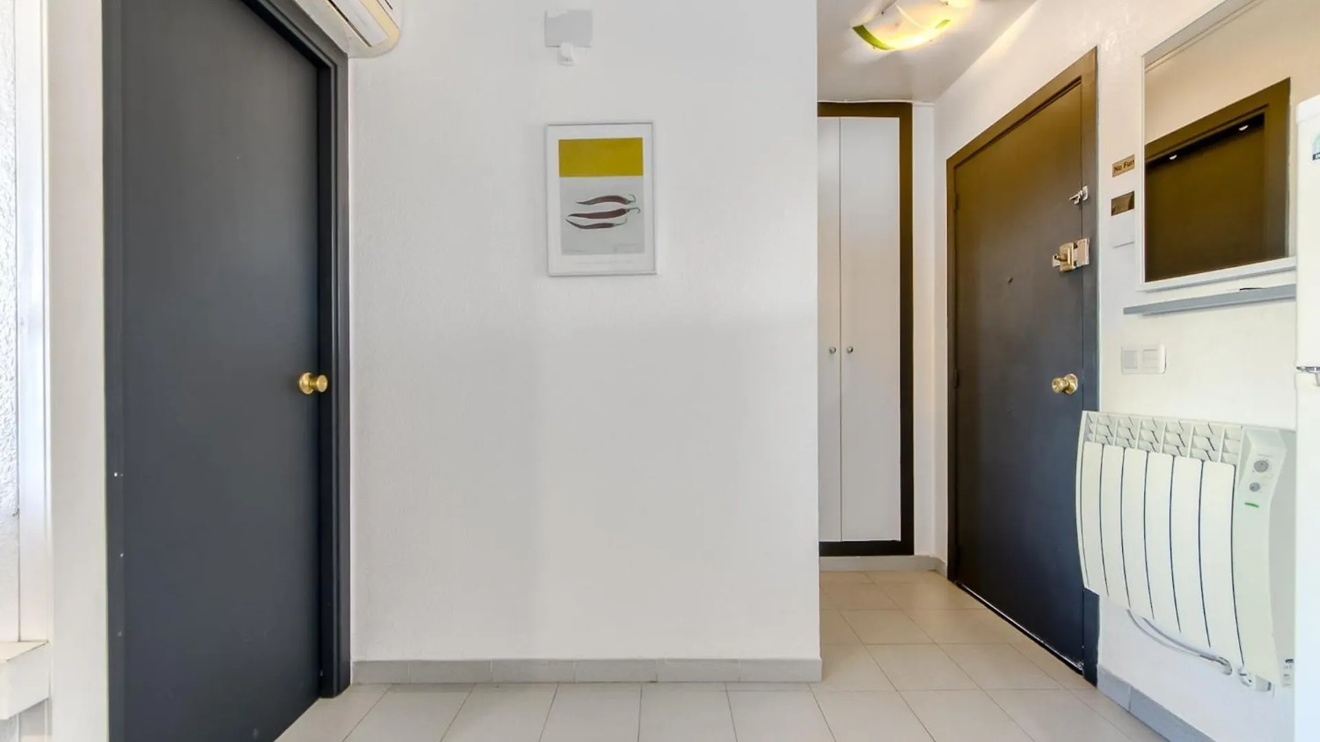 Roc Mar Apartment For 4 Persons Roses