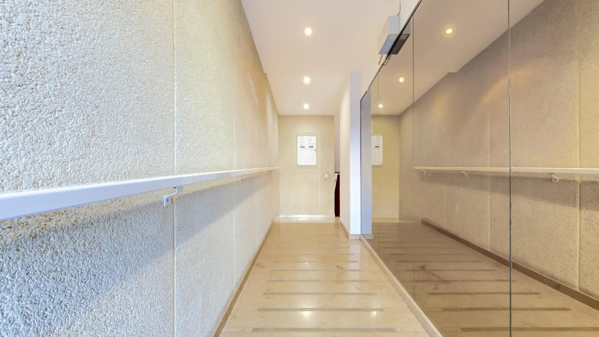 Roc Mar Apartment For 4 Persons Roses