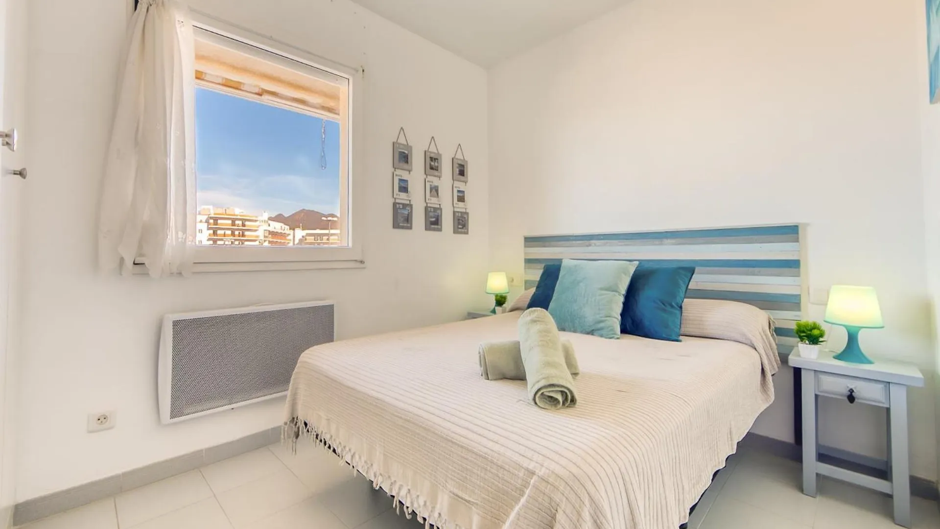 Roc Mar Apartment For 4 Persons Roses
