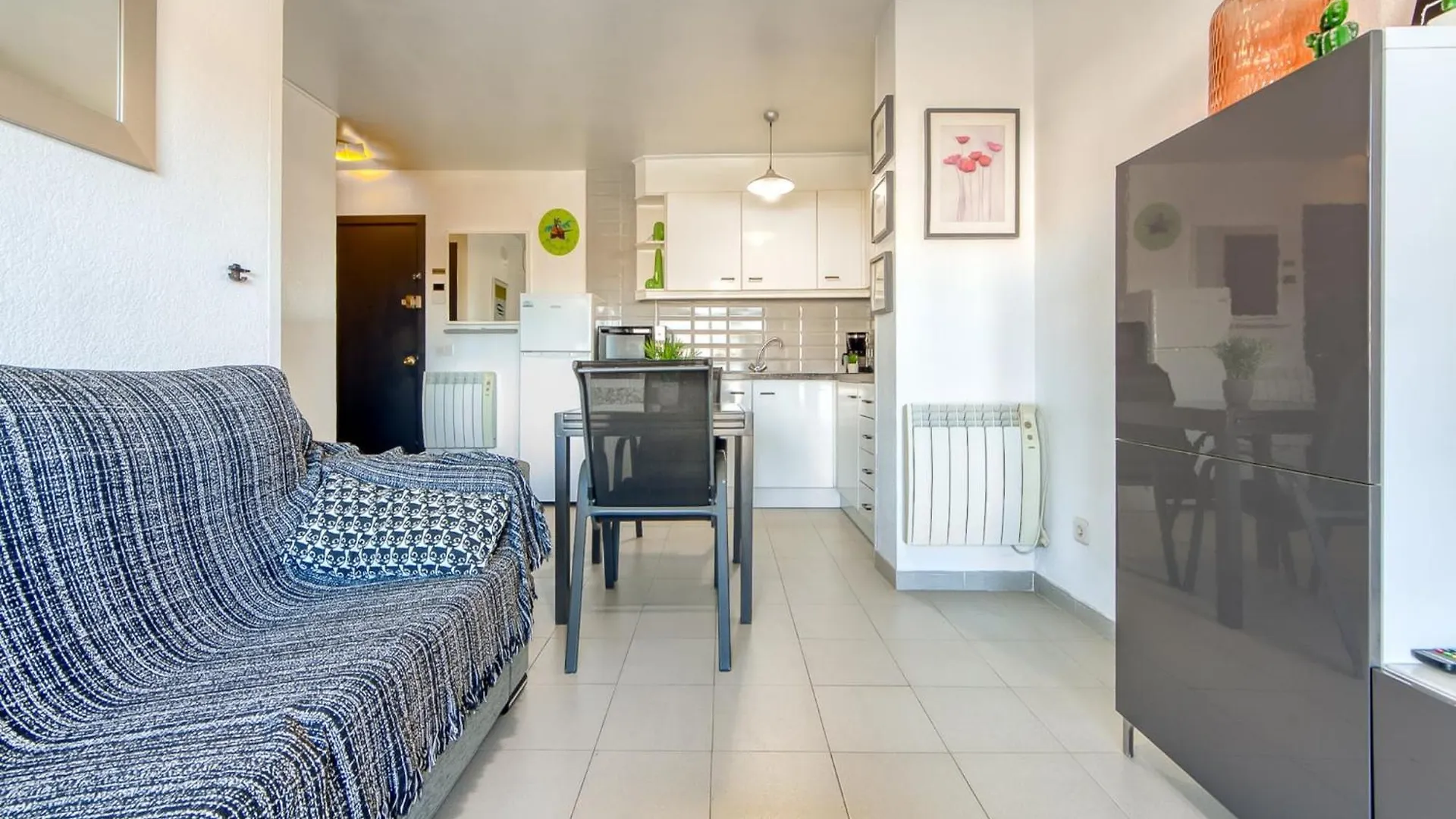 Roc Mar Apartment For 4 Persons Roses Spagna